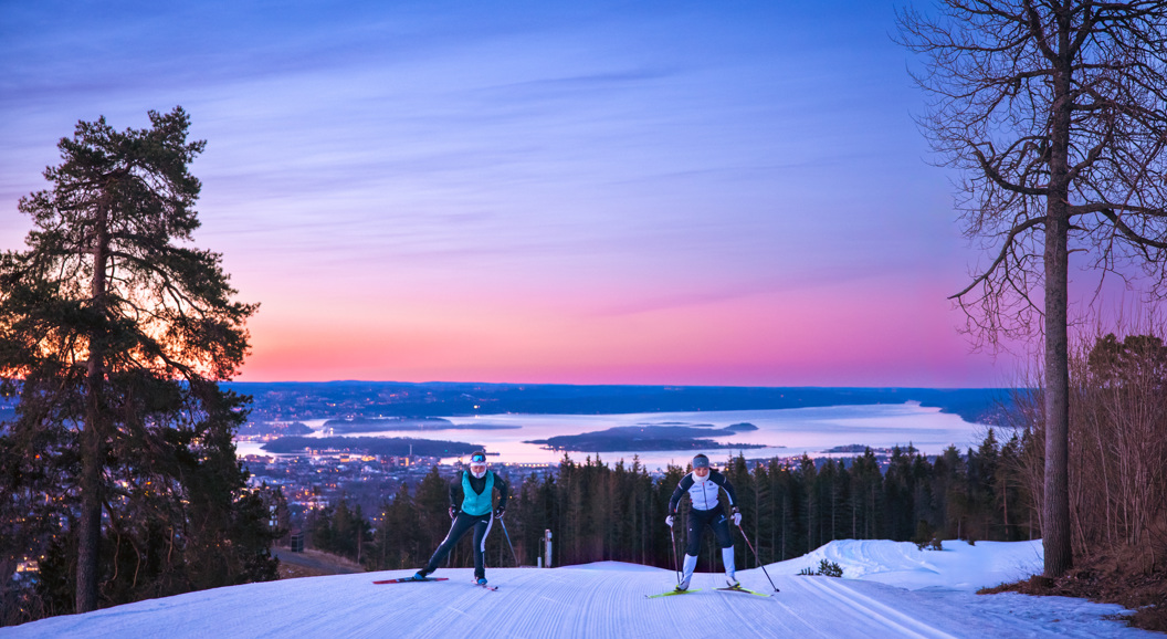 Skøytebane foran Deichmann Oslo. Foto: VisitOSLO/Didrick Stenersen